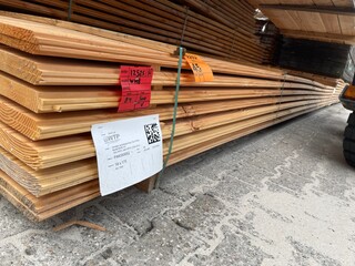 Ca. 84x Douglas Wisselsponning/Halfhoutsrabat, 18x190mm, lengte 500cm